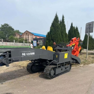履带扒渣机